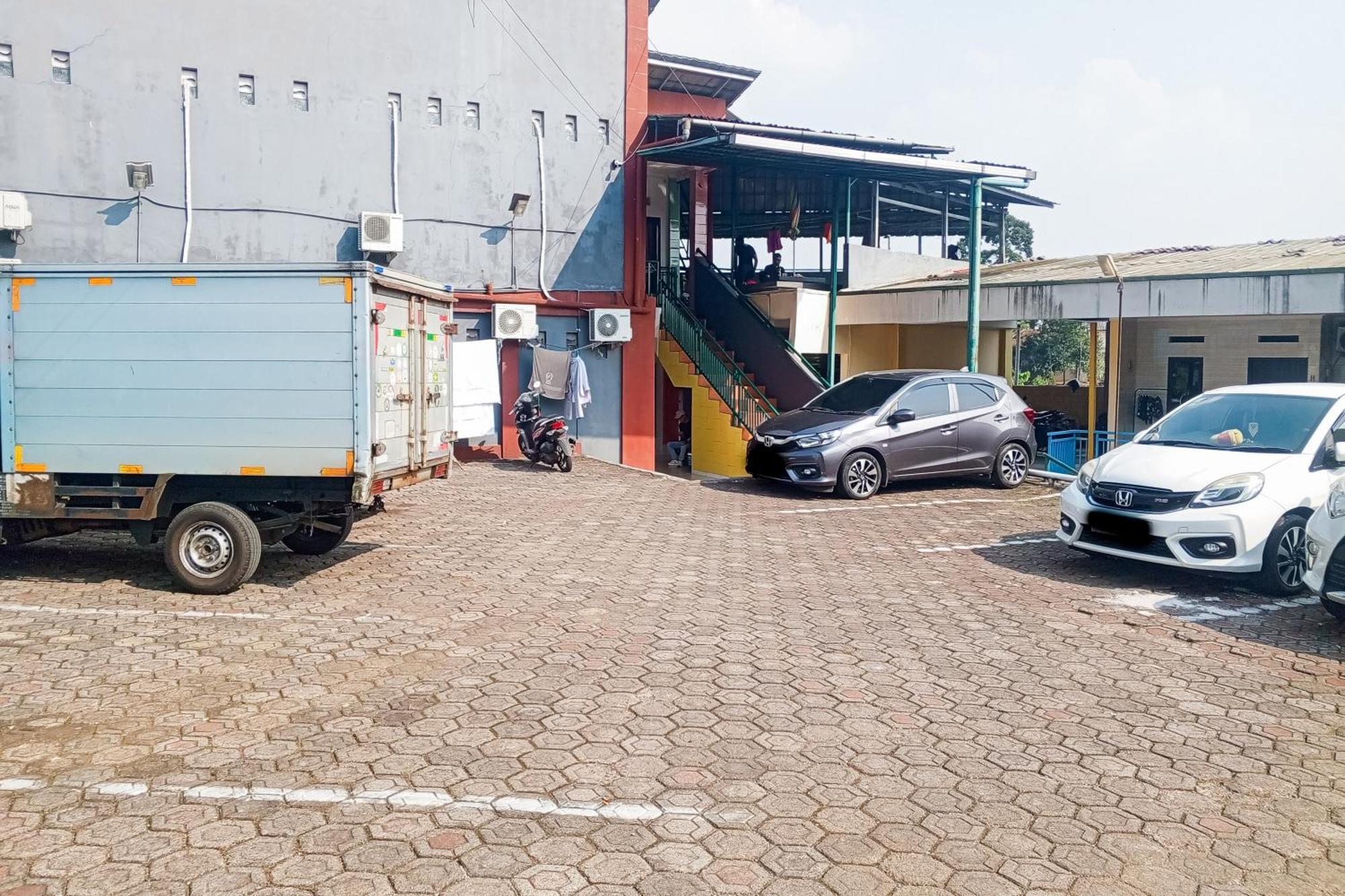 Malibu Syariah Bogor Redpartner Exterior foto